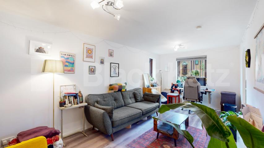 Refurbished a year ago and set on the banks of the river lea Riverside Close, Clapton 